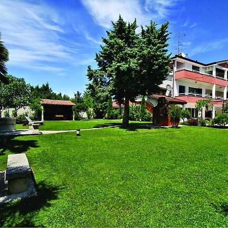 2 Bedroom Beautiful Apartment In Savudrija Exterior photo