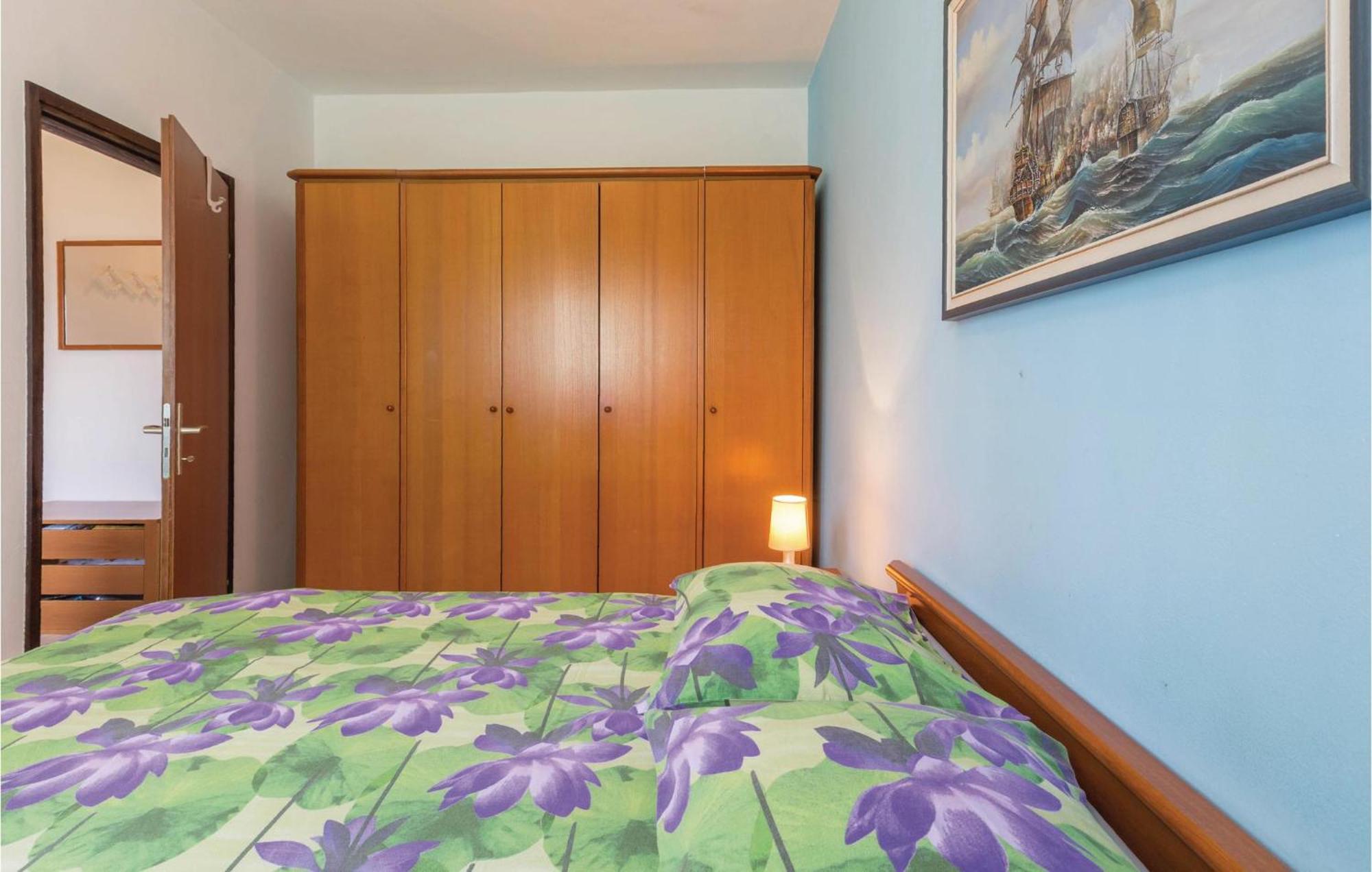 2 Bedroom Beautiful Apartment In Savudrija Exterior photo